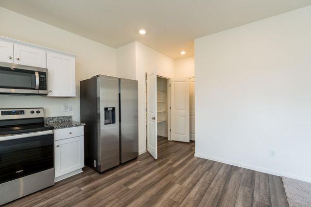 243 Waterbuck LOOP, Hutto, TX 78634