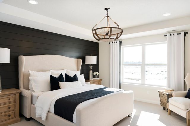 10390 McGregor Boulevard, Woodbury, MN 55129