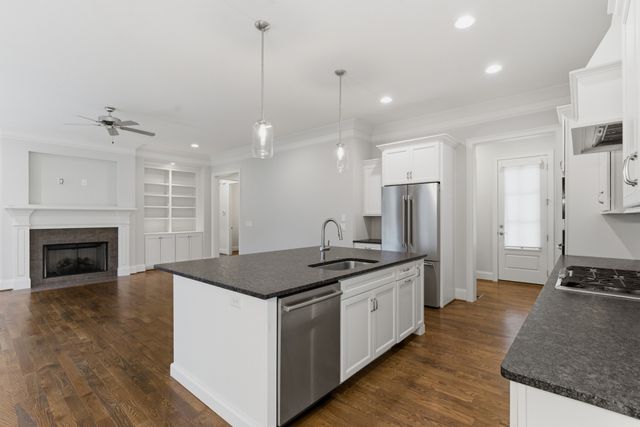 6010 Captain Freeman Pkwy, Franklin, TN 37064