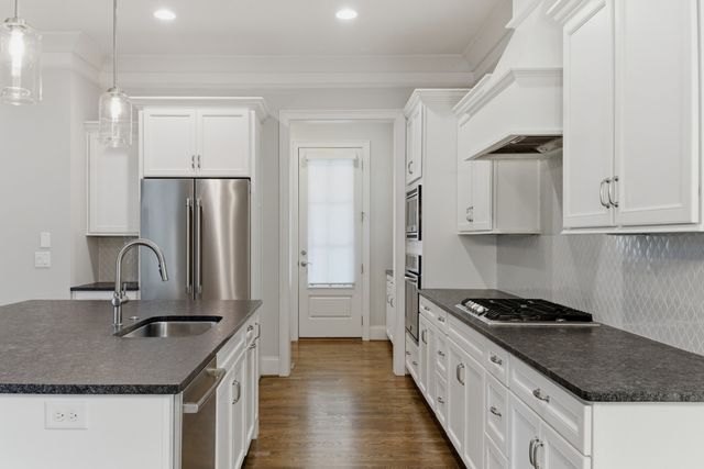 6010 Captain Freeman Pkwy, Franklin, TN 37064