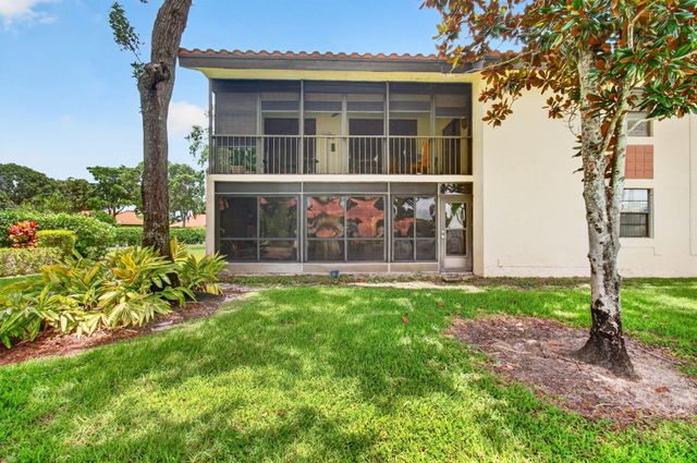 10247 N Circle Lake Drive 102, Boynton Beach, FL 33437