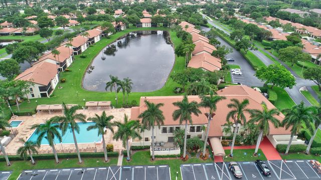 10247 N Circle Lake Drive 102, Boynton Beach, FL 33437
