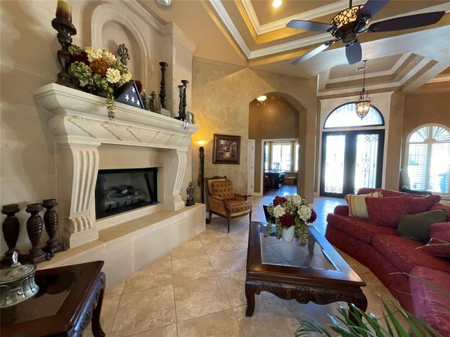 2203 W Georgia Avenue, Chickasha, OK 73018