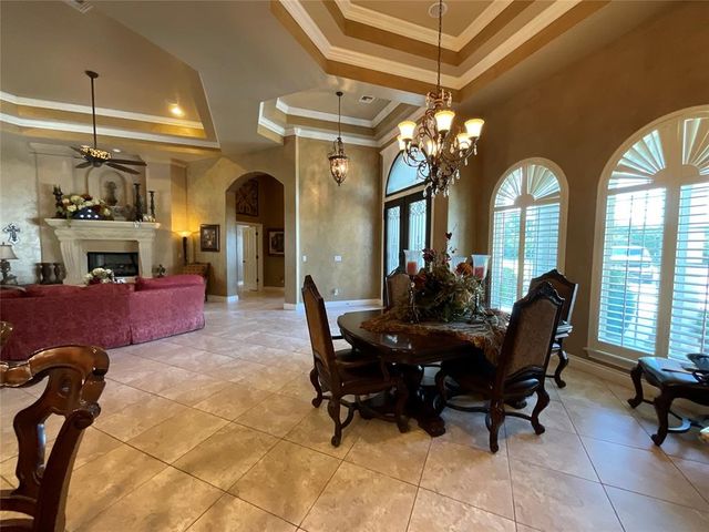 2203 W Georgia Avenue, Chickasha, OK 73018