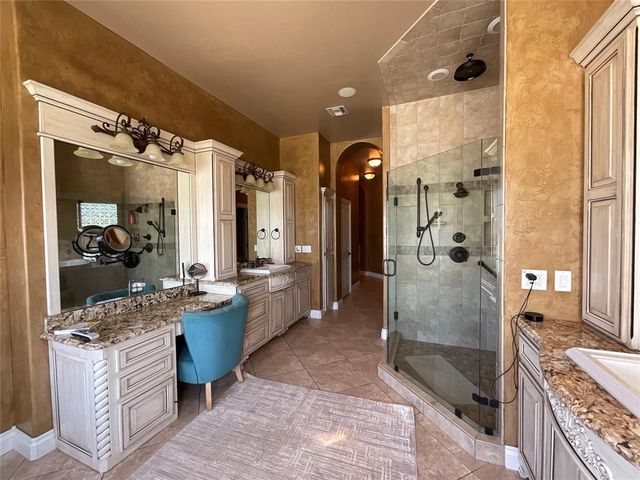 2203 W Georgia Avenue, Chickasha, OK 73018