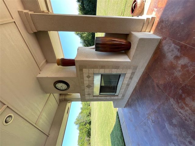 2203 W Georgia Avenue, Chickasha, OK 73018