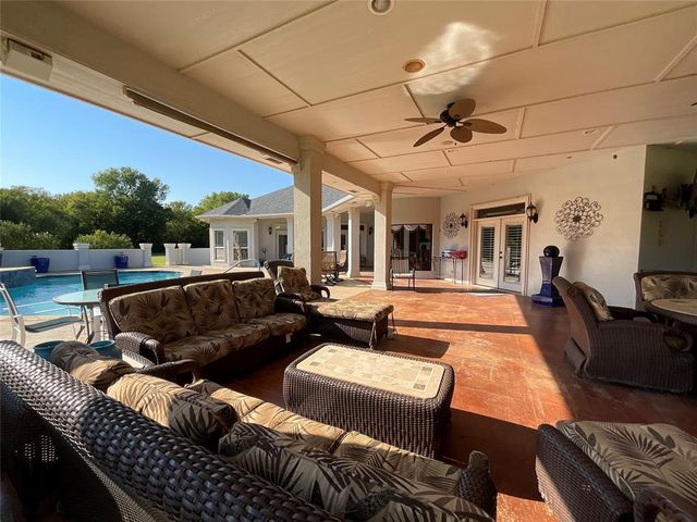 2203 W Georgia Avenue, Chickasha, OK 73018