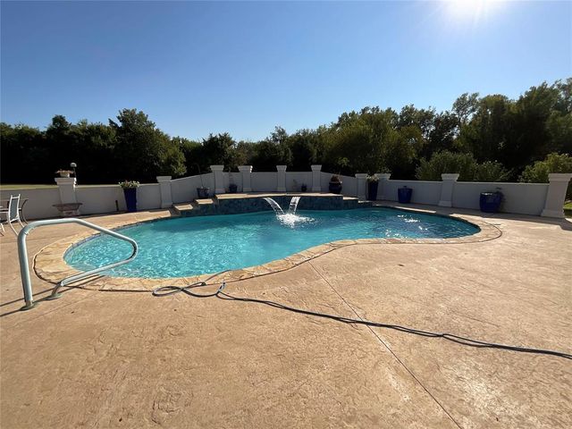 2203 W Georgia Avenue, Chickasha, OK 73018