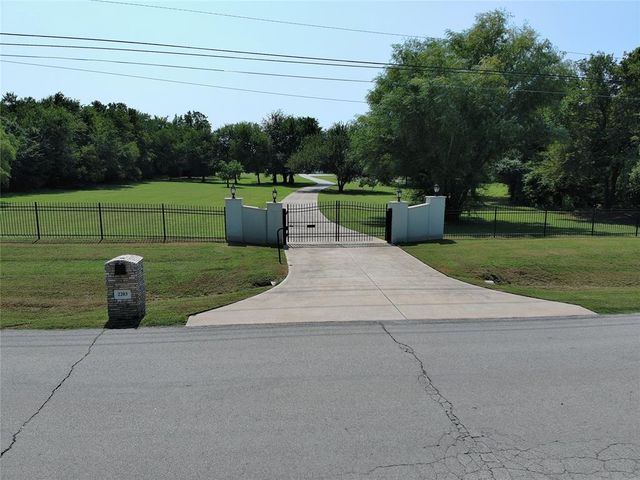 2203 W Georgia Avenue, Chickasha, OK 73018