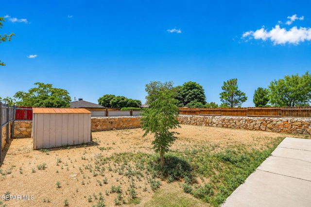667 Danube Drive, Horizon City, TX 79928