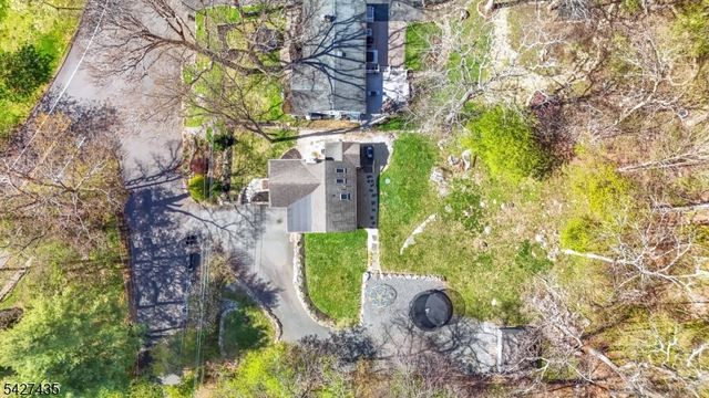 1 Pathfinder Trl, Jefferson Twp., NJ 07885