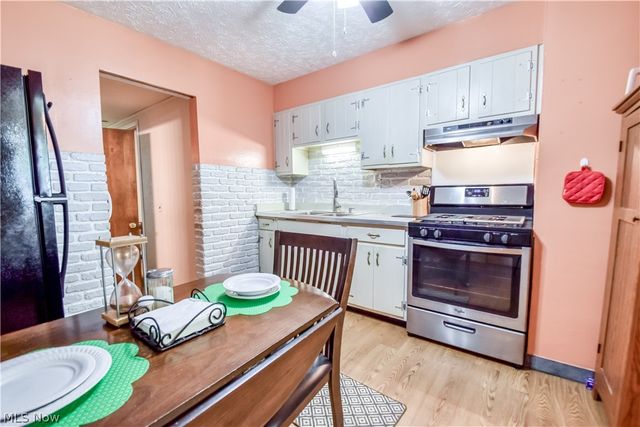 1256 E 331st Street, Eastlake, OH 44095