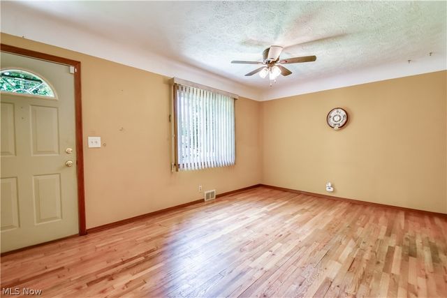 1256 E 331st Street, Eastlake, OH 44095