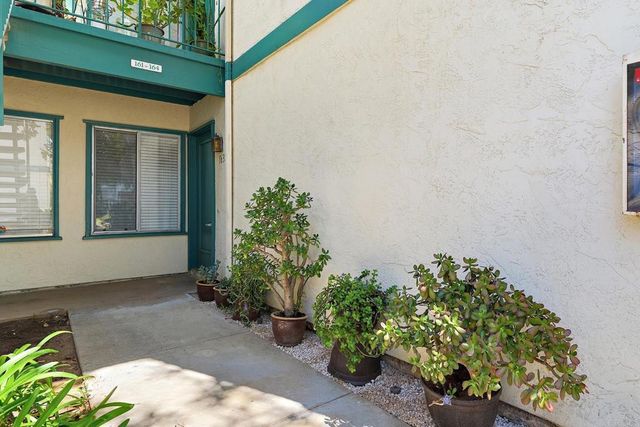 1811 Grand 163, Escondido, CA 92027