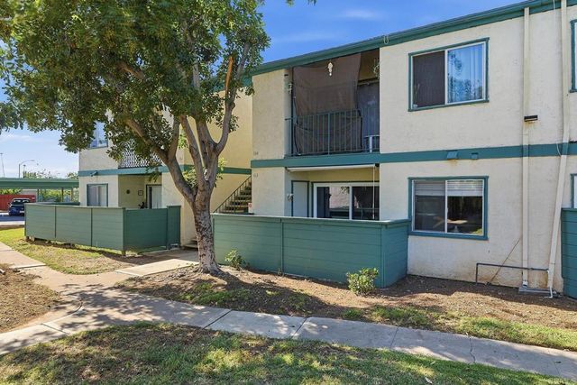 1811 Grand 163, Escondido, CA 92027
