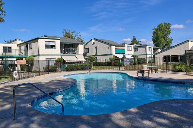 1811 Grand 163, Escondido, CA 92027