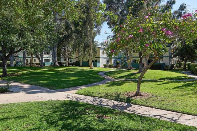 1811 Grand 163, Escondido, CA 92027
