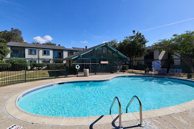 1811 Grand 163, Escondido, CA 92027