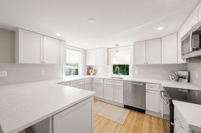72 Grove Street, Hyannis, MA 02601