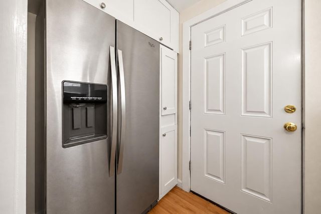 72 Grove Street, Hyannis, MA 02601