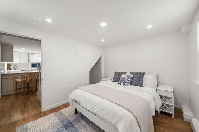 72 Grove Street, Hyannis, MA 02601
