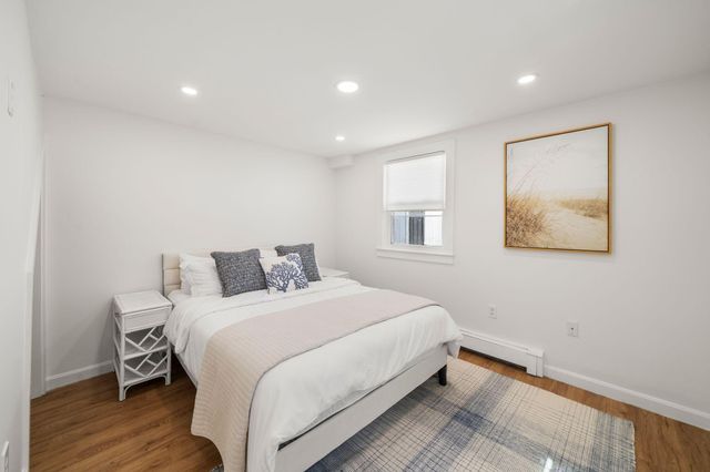 72 Grove Street, Hyannis, MA 02601