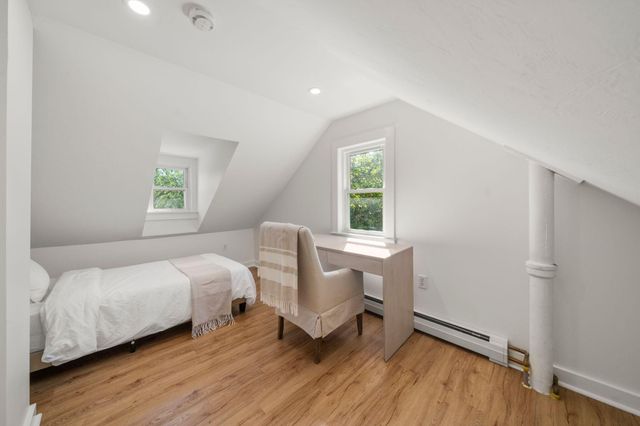 72 Grove Street, Hyannis, MA 02601