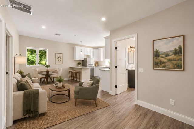 72 Grove Street, Hyannis, MA 02601