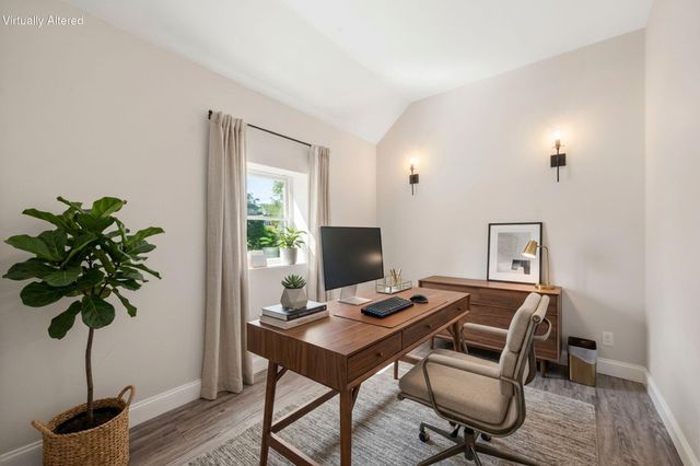 72 Grove Street, Hyannis, MA 02601