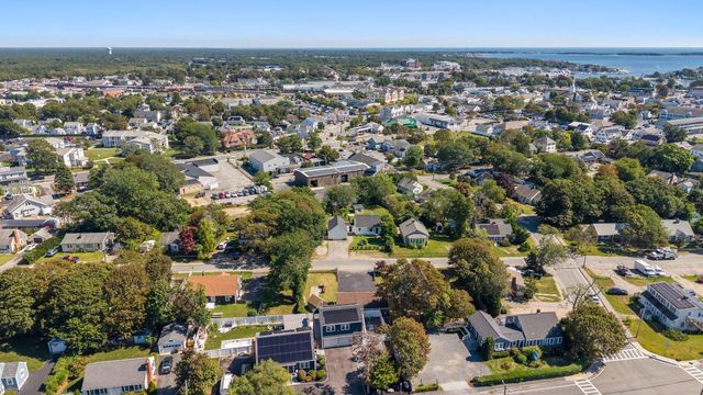 72 Grove Street, Hyannis, MA 02601