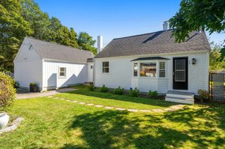 72 Grove Street, Hyannis, MA 02601