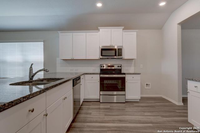 242 Holland, Schertz, TX 78108