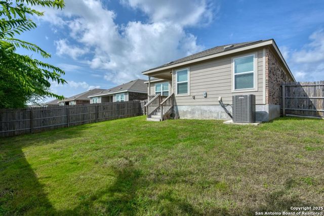 242 Holland, Schertz, TX 78108