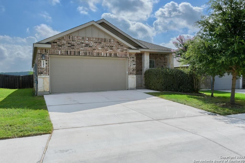 242 Holland, Schertz, TX 78108