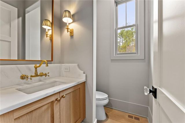 11821 Serenbe Lane, Chattahoochee Hills, GA 30268