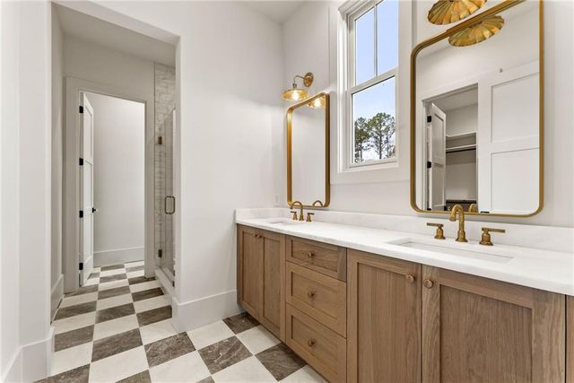 11821 Serenbe Lane, Chattahoochee Hills, GA 30268