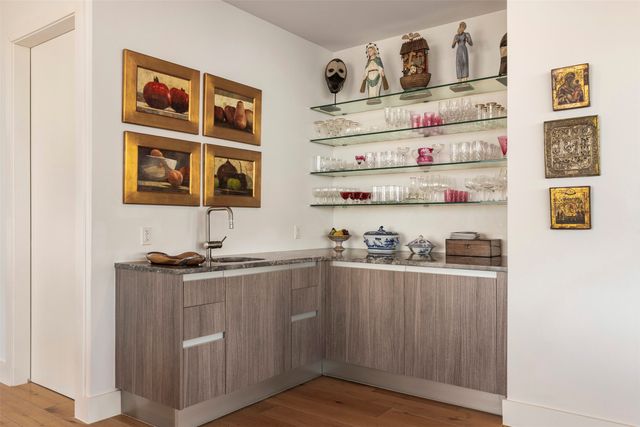 3130 N Harwood Street 1503, Dallas, TX 75201