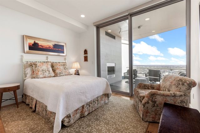 3130 N Harwood Street 1503, Dallas, TX 75201