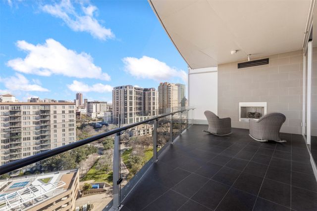 3130 N Harwood Street 1503, Dallas, TX 75201