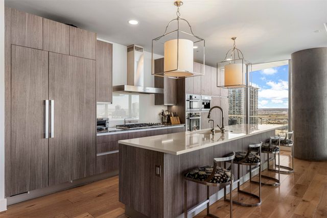 3130 N Harwood Street 1503, Dallas, TX 75201