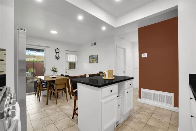 1795 W Glenoaks Avenue, Anaheim, CA 92801