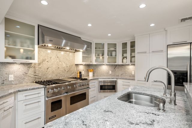 52 Damon Road, Needham, MA 02494