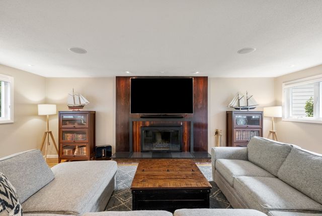 52 Damon Road, Needham, MA 02494