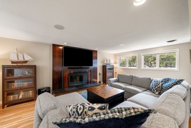 52 Damon Road, Needham, MA 02494