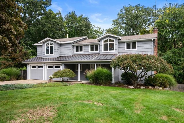 52 Damon Road, Needham, MA 02494