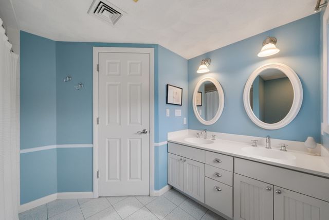 52 Damon Road, Needham, MA 02494
