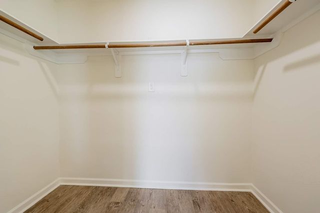 922 Doubletree Glen Drive, Houston, TX 77073