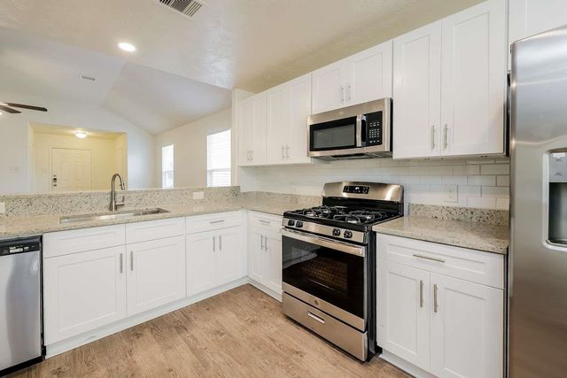 922 Doubletree Glen Drive, Houston, TX 77073