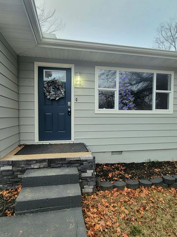 302 Highland Avenue, Monett, MO 65708