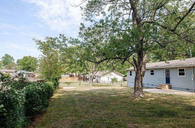302 Highland Avenue, Monett, MO 65708